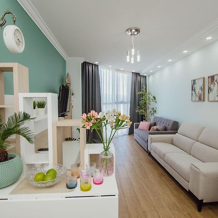 Happy Apartments Batumi Luaran gambar