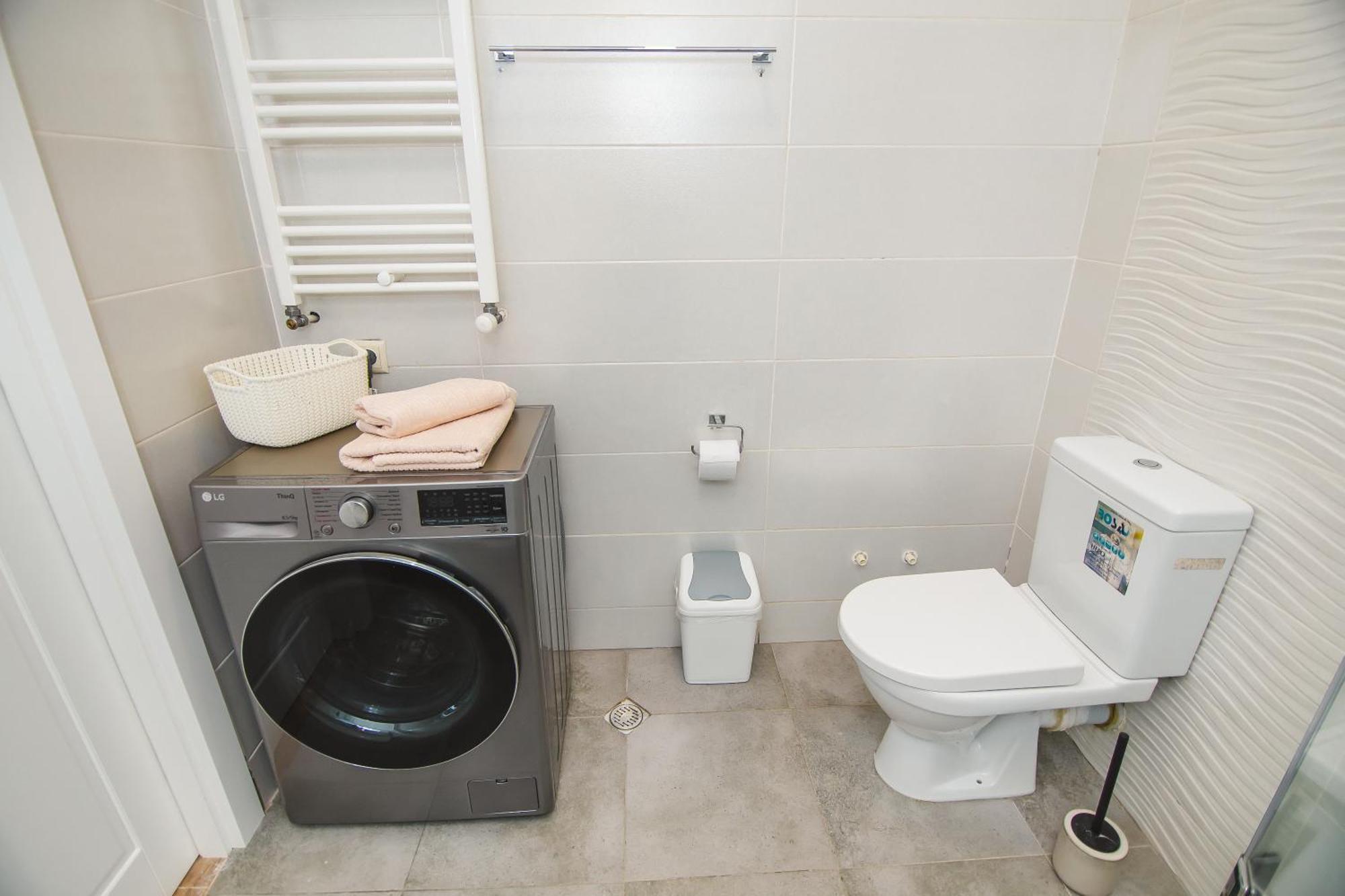 Happy Apartments Batumi Luaran gambar