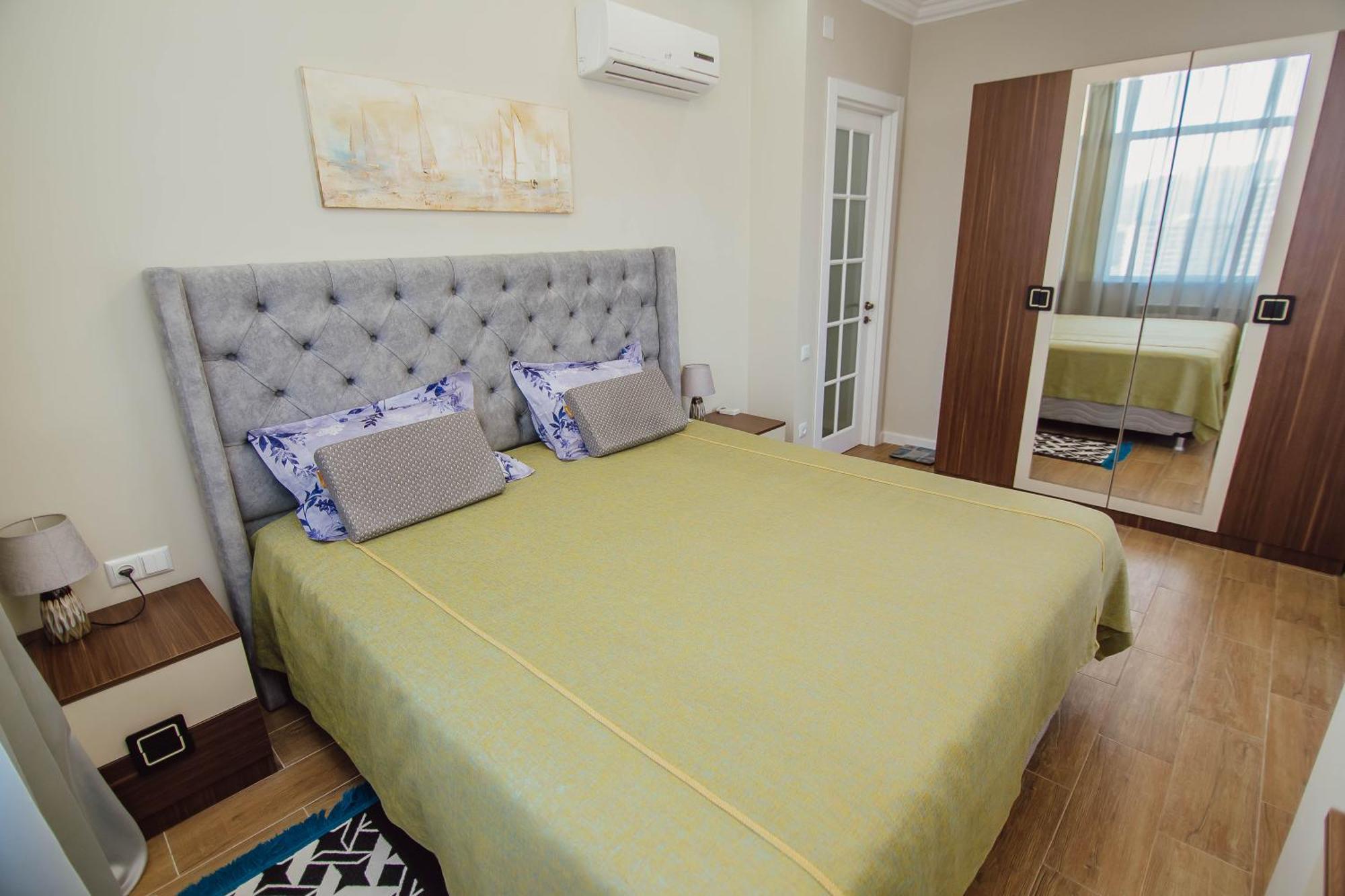 Happy Apartments Batumi Luaran gambar